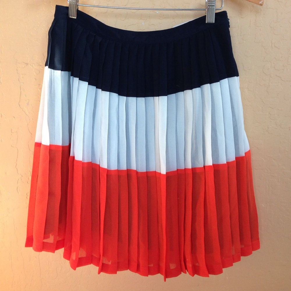 Banana Republic Navy, White, and Red Pleated Skirt